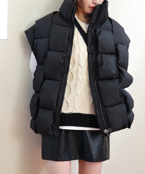 ULEULA（ウルア）の「編み込みエコダウンベスト（ダウンベスト・レディース・ブラック/ホワイト・FREE）」の11枚目の写真