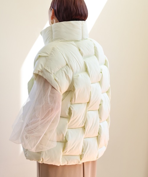 ULEULA（ウルア）の「編み込みエコダウンベスト（ダウンベスト・レディース・ブラック/ホワイト・FREE）」の8枚目の写真