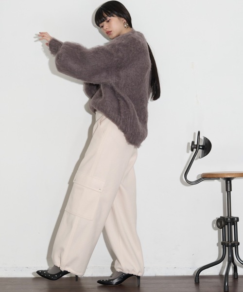 THE YOn(ザヨン)の「ブラッシュドジャージードロストヘムカーゴパンツ(カーゴパンツ・レディース・サックスブルー/アイボリー/チャコールグレー・S/M)」の17枚目の写真