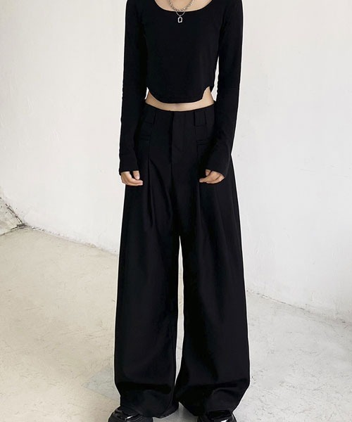 urge:(アージコロン )の「【URGE:】ハイウエスト ストレート タックパンツ(その他パンツ・レディース・ブラック・SMALL/LARGE/MEDIUM)」の7枚目の写真