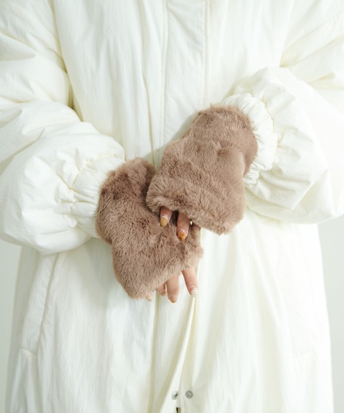 DISCOAT(ディスコート)の「フェイクファーグローブ(アームカバー・レディース・グレー/ベージュ/ベージュ系その他・FREE)」の20枚目の写真