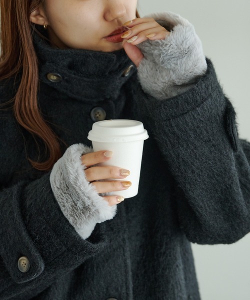 DISCOAT(ディスコート)の「フェイクファーグローブ(アームカバー・レディース・グレー/ベージュ/ベージュ系その他・FREE)」の22枚目の写真