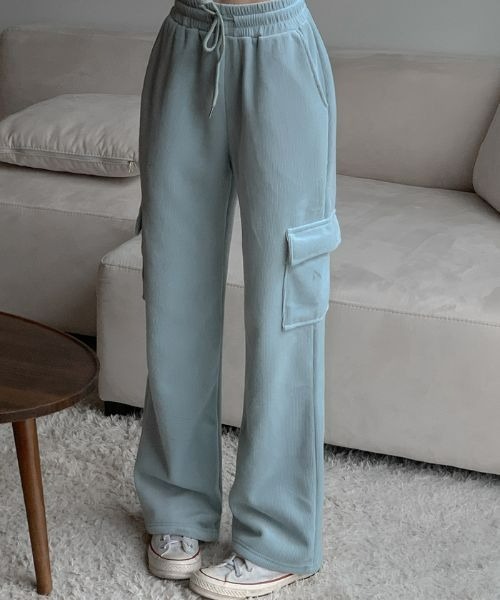 Secon'de secon(セカンドセカン)の「Secon'de secon 裏起毛ウィンターバンディングカーゴパンツ(カーゴパンツ・レディース・アイボリー/ピンク/スカイブルー/ブラック・FREE)」の4枚目の写真