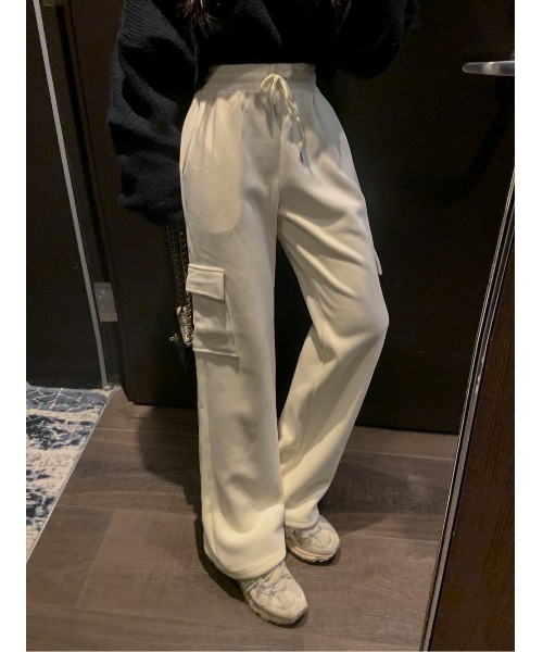 Secon'de secon(セカンドセカン)の「Secon'de secon 裏起毛ウィンターバンディングカーゴパンツ(カーゴパンツ・レディース・アイボリー/ピンク/スカイブルー/ブラック・FREE)」の7枚目の写真