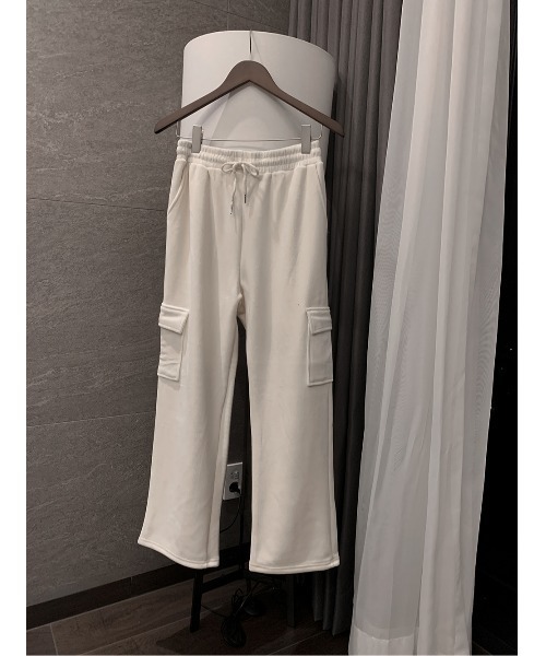Secon'de secon(セカンドセカン)の「Secon'de secon 裏起毛ウィンターバンディングカーゴパンツ(カーゴパンツ・レディース・アイボリー/ピンク/スカイブルー/ブラック・FREE)」の8枚目の写真