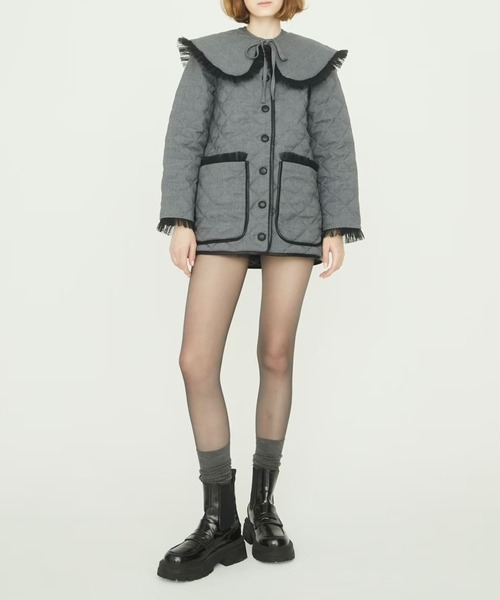 epine(エピヌ)の「collar 2way tulle piping quilting down coat(ダウンジャケット/コート・レディース・グレー/ブラック・FREE)」の5枚目の写真