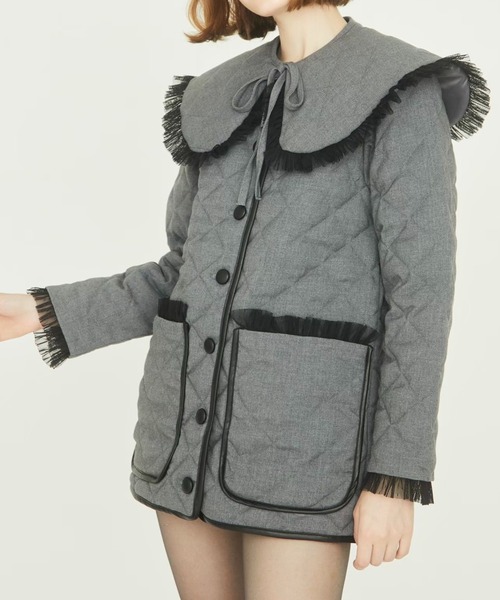 epine(エピヌ)の「collar 2way tulle piping quilting down coat(ダウンジャケット/コート・レディース・グレー/ブラック・FREE)」の18枚目の写真