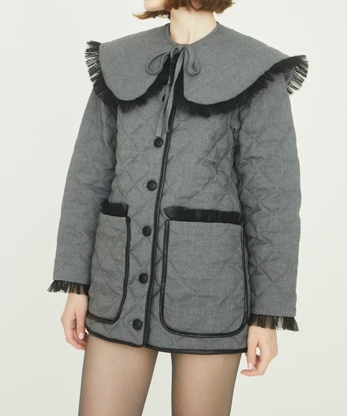 epine(エピヌ)の「collar 2way tulle piping quilting down coat(ダウンジャケット/コート・レディース・グレー/ブラック・FREE)」の19枚目の写真