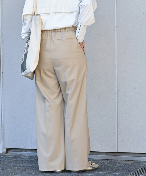 B.C STOCK(ベーセーストック)の「T/Rセンタープレスタックパンツ(スラックス・レディース・チャコールグレー/ベージュ/ネイビー・FREE)」の5枚目の写真