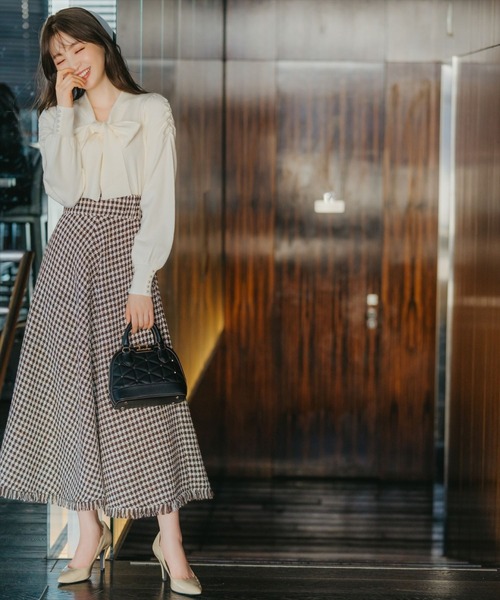 WILLSELECTION（ウィルセレクション）の「ギャザー袖ボウタイプルオーバー（ニット/セーター・レディース・ピンク/オフホワイト/ブラック・MEDIUM）」の4枚目の写真