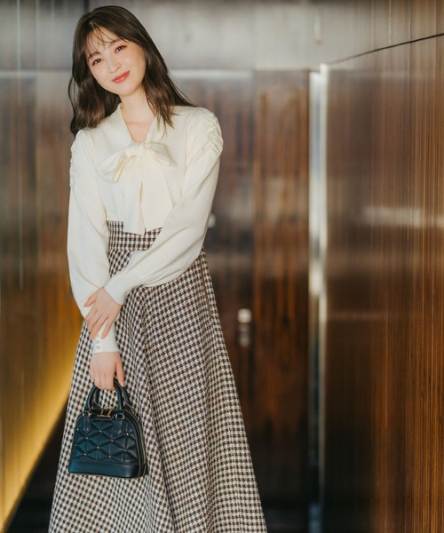 WILLSELECTION（ウィルセレクション）の「ギャザー袖ボウタイプルオーバー（ニット/セーター・レディース・ピンク/オフホワイト/ブラック・MEDIUM）」の5枚目の写真