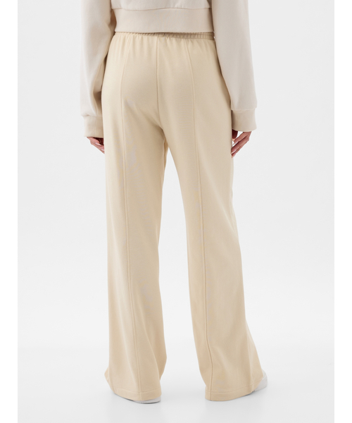 GAP（ギャップ）の「GAPロゴ フロントシームワイドスウェットパンツ（スウェットパンツ・レディース・ベージュ/グレー/ブラック・XS/S/XXS/M/L）」の4枚目の写真