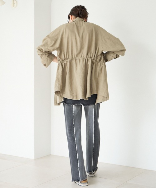 BAYFLOW(ベイフロー)の「リネンサファリジャケット(シャツ/ブラウス・レディース・チャコール/アイボリー/カーキ・SMALL/MEDIUM)」の18枚目の写真