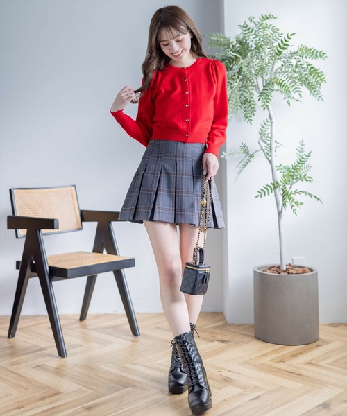 clear（クリア）の「ハートボタンパワショルニットカーディガン≪2024SS新作≫（カーディガン/ボレロ・レディース・オフホワイト/レッド/ネイビー/イエロー・F）」の22枚目の写真