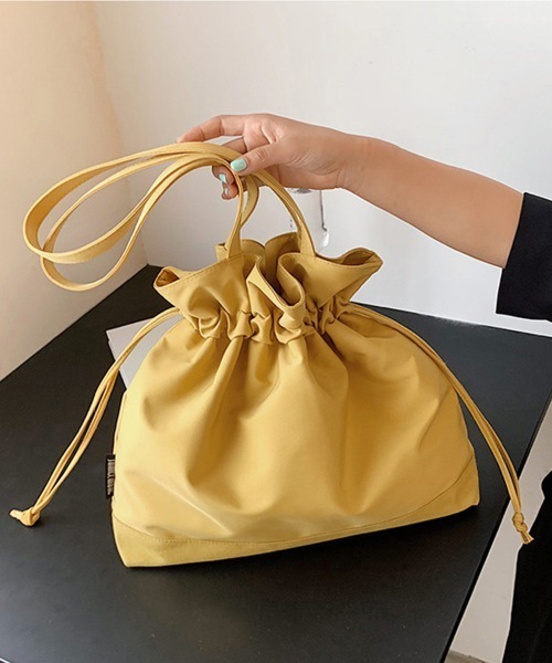 Miniministore(ミニミニストア)の「巾着バッグ ショルダーナイロンバッグ韓国(ショルダーバッグ・レディース・ブラック/アイボリー/イエロー/ベージュ・FREE)」の8枚目の写真