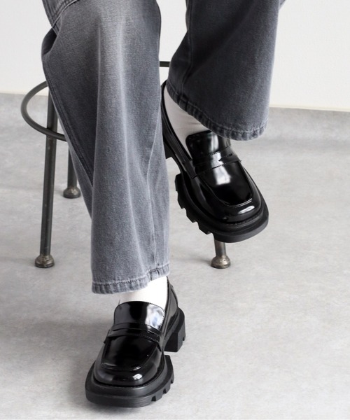 cepo（セポ）の「ボリュームソールローファー（ローファー・レディース・ブラック/サンドグレー・M/L）」の2枚目の写真