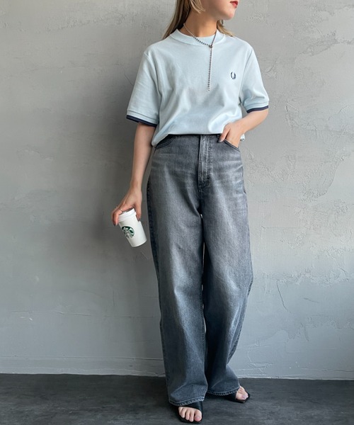 FRED PERRY（フレッドペリー）の「【WEB限定】[FRED PERRY/フレッドペリー] 袖ティップライン鹿の子Tシャツ（Tシャツ/カットソー・レディース・ブラック/ライトブルー・M/L/S/XS）」の3枚目の写真