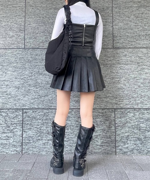 Figments（フィグメンツ）の「合皮レースアップビスチェ（キャミソール・レディース・ブラック・FREE）」の8枚目の写真