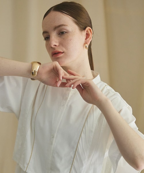 SMELLY（スメリー）の「メタルプックリボリュームバングル（バングル/リストバンド・レディース・ゴールド/シルバー・-）」の5枚目の写真