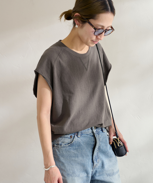 FRAMeWORK(フレームワーク)の「ガーゼ裏毛バックスリットプルオーバー(Tシャツ/カットソー・レディース・チャコールグレー/ベージュ・FREE)」の7枚目の写真
