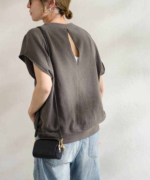 FRAMeWORK(フレームワーク)の「ガーゼ裏毛バックスリットプルオーバー(Tシャツ/カットソー・レディース・チャコールグレー/ベージュ・FREE)」の10枚目の写真