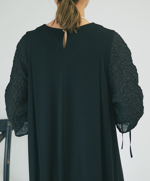 un dix cors（アンディコール）の「《オケージョン》袖ギャザーシルケットワンピース（ドレス・レディース・ブラック・FREE）」の9枚目の写真