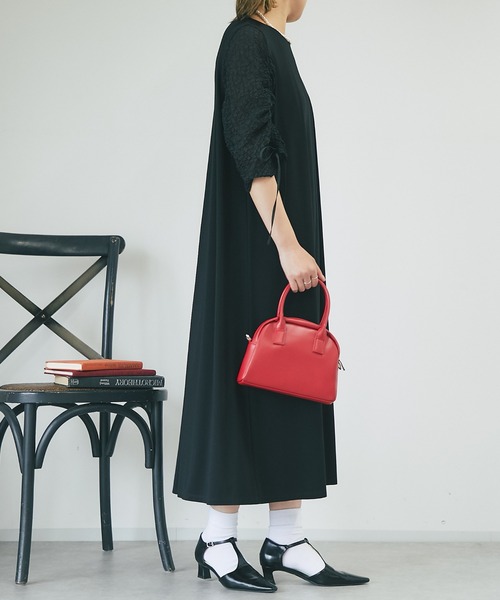 un dix cors（アンディコール）の「《オケージョン》袖ギャザーシルケットワンピース（ドレス・レディース・ブラック・FREE）」の4枚目の写真