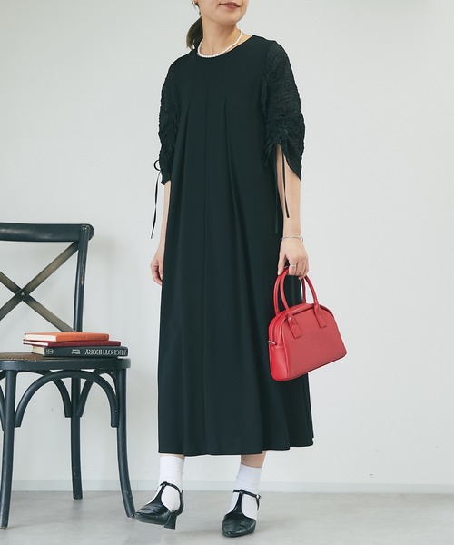 un dix cors（アンディコール）の「《オケージョン》袖ギャザーシルケットワンピース（ドレス・レディース・ブラック・FREE）」の2枚目の写真