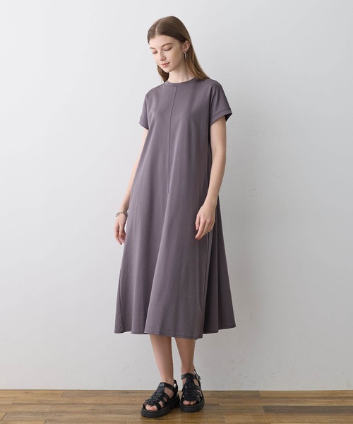 LE SOUK HOLIDAY(ルスークホリデー)の「【接触冷感】モックネックワンピース(ワンピース・レディース・ブラック/カーキ/ネイビー/チャコールグレー・M/L)」の20枚目の写真