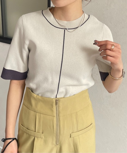 Thevon(ゼボン)の「袖先配色5分袖ニットプルオーバー(ニット/セーター・レディース・ライトグレー/イエロー/ブラック/グレイッシュベージュ/ブルー・FREE)」の3枚目の写真