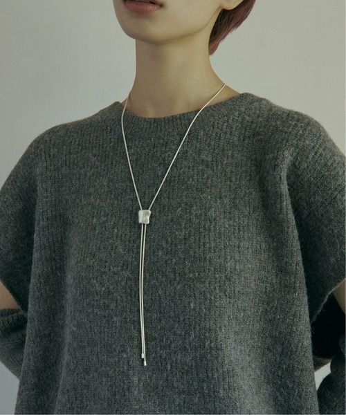 GOLDY(ゴールディ)の「ループ タイイング メタル ネックレス(ネックレス・レディース・ゴールド/シルバー系その他/ゴールド系その他/シルバー・FREE)」の2枚目の写真