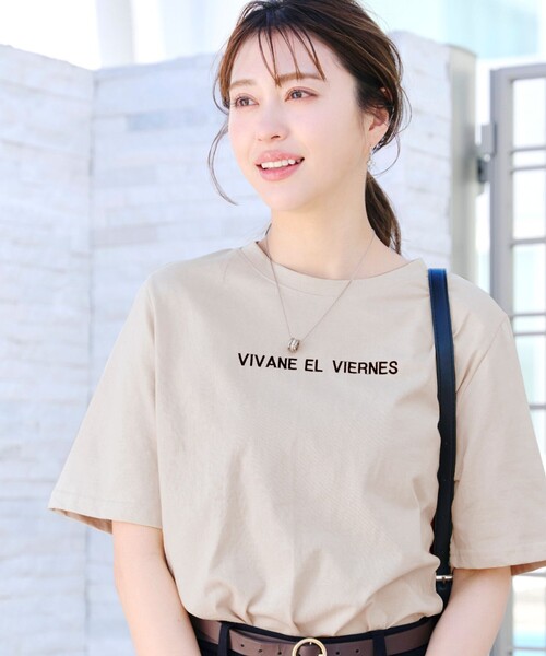Tiaclasse(ティアクラッセ)の「刺繍ロゴシンプルTシャツ(Tシャツ/カットソー・レディース・ネイビー/ベージュ/オフホワイト・FREE)」の13枚目の写真