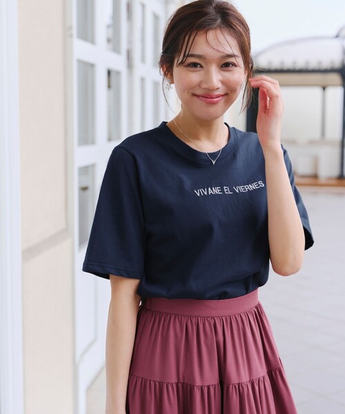 Tiaclasse(ティアクラッセ)の「刺繍ロゴシンプルTシャツ(Tシャツ/カットソー・レディース・ネイビー/ベージュ/オフホワイト・FREE)」の20枚目の写真