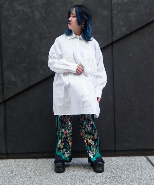 rovtski（ロフトスキー）の「サファリ柄プリーツパンツ（その他パンツ・レディース・ブラック×グリーン・FREE）」の2枚目の写真