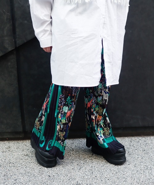 rovtski（ロフトスキー）の「サファリ柄プリーツパンツ（その他パンツ・レディース・ブラック×グリーン・FREE）」の14枚目の写真