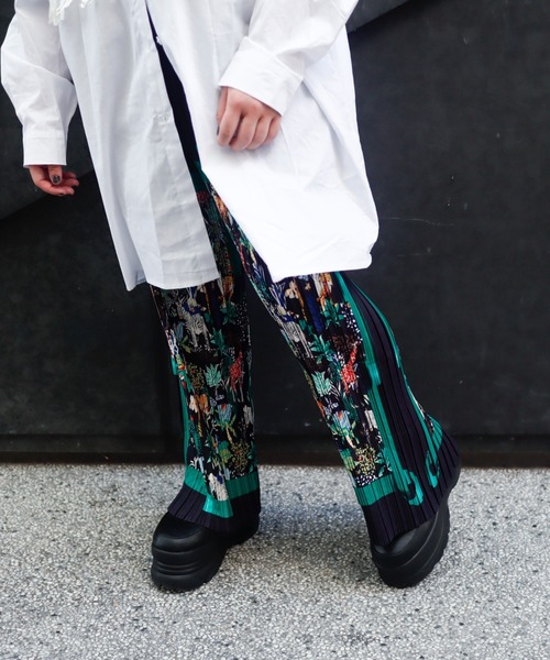 rovtski（ロフトスキー）の「サファリ柄プリーツパンツ（その他パンツ・レディース・ブラック×グリーン・FREE）」の21枚目の写真