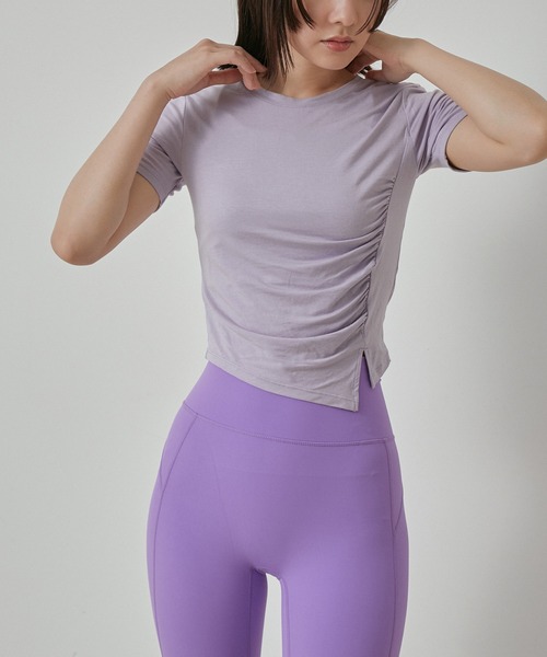 XEXYMIX（ゼクシィミックス）の「【XEXYMIX】サイドシャーリングアシンメトリーTシャツ（Tシャツ/カットソー・レディース・ブラック/ホワイト/ピンク/ラベンダー・L/M）」の4枚目の写真