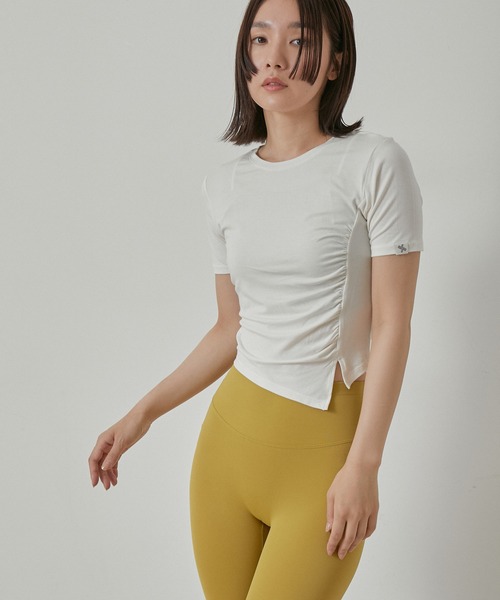 XEXYMIX（ゼクシィミックス）の「【XEXYMIX】サイドシャーリングアシンメトリーTシャツ（Tシャツ/カットソー・レディース・ブラック/ホワイト/ピンク/ラベンダー・L/M）」の2枚目の写真