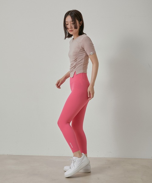 XEXYMIX（ゼクシィミックス）の「【XEXYMIX】サイドシャーリングアシンメトリーTシャツ（Tシャツ/カットソー・レディース・ブラック/ホワイト/ピンク/ラベンダー・L/M）」の11枚目の写真