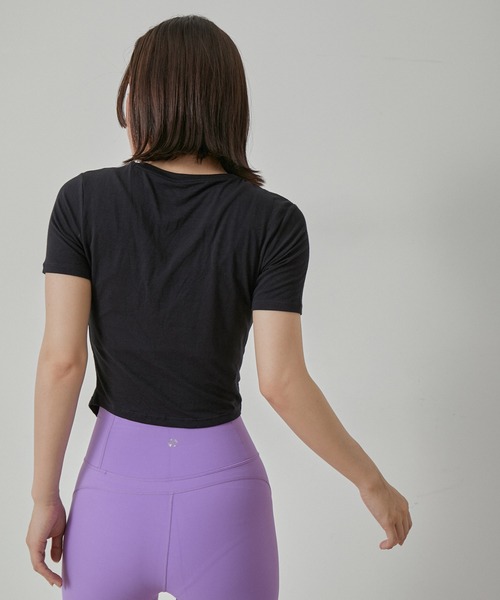 XEXYMIX（ゼクシィミックス）の「【XEXYMIX】サイドシャーリングアシンメトリーTシャツ（Tシャツ/カットソー・レディース・ブラック/ホワイト/ピンク/ラベンダー・L/M）」の9枚目の写真