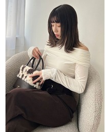 LILY BROWN | サイドホックオフショルダートップス(Tシャツ/カットソー)