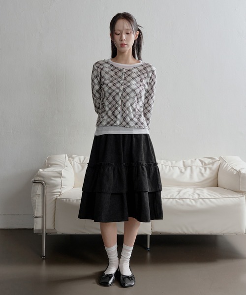 UNE MANSION(ユヌマンション)の「デイリーチェックシースールーカーディガン(カーディガン/ボレロ・レディース・ブラック/アイボリー/イエロー/ベージュ・FREE)」の6枚目の写真