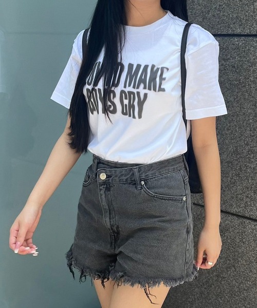 fiere（フィエール）の「レタリングプリント半袖Tシャツ（Tシャツ/カットソー・レディース・ホワイト・MEDIUM/LARGE/SMALL）」の3枚目の写真