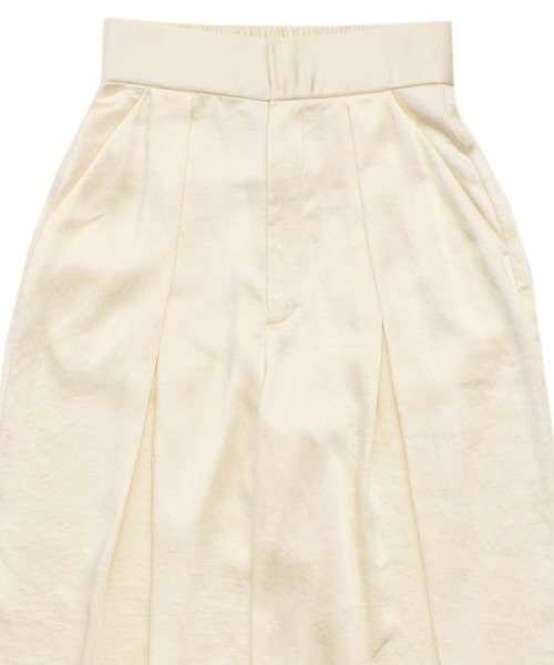 select MOCA(セレクトモカ)の「サテンディープタックワイドパンツ(スラックス・レディース・ブラウン/アイボリー/ブラック/グレー・SMALL/MEDIUM/LARGE)」の12枚目の写真