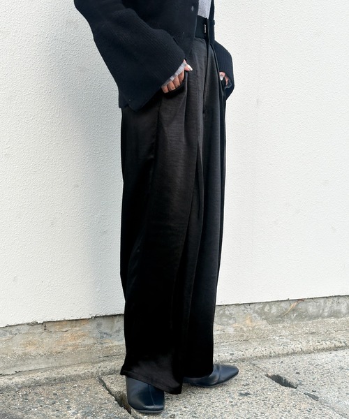 select MOCA(セレクトモカ)の「サテンディープタックワイドパンツ(スラックス・レディース・ブラウン/アイボリー/ブラック/グレー・SMALL/MEDIUM/LARGE)」の19枚目の写真