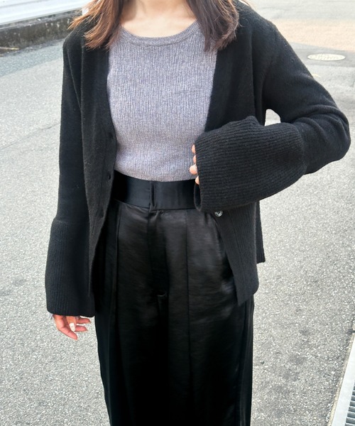 select MOCA(セレクトモカ)の「サテンディープタックワイドパンツ(スラックス・レディース・ブラウン/アイボリー/ブラック/グレー・SMALL/MEDIUM/LARGE)」の6枚目の写真