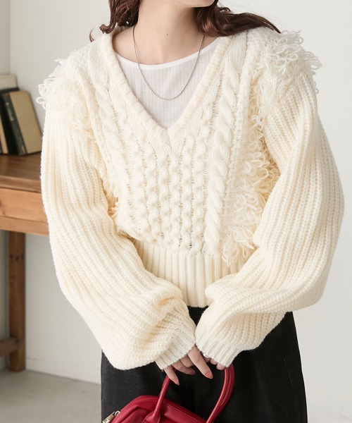 BONLECILL(ボンルシール)の「ループ編み切替ケーブルVネックニットプルオーバー(ニット/セーター・レディース・杢グレー/ブラック/アイボリー・FREE)」の7枚目の写真