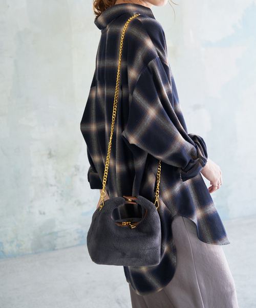 Spick & Span（スピックアンドスパン）の「SINBONO / シンボノ Vienna Top Handle Crossbody Bag 2T06-8（ショルダーバッグ・レディース・ベージュ/グレー・FREE）」の2枚目の写真