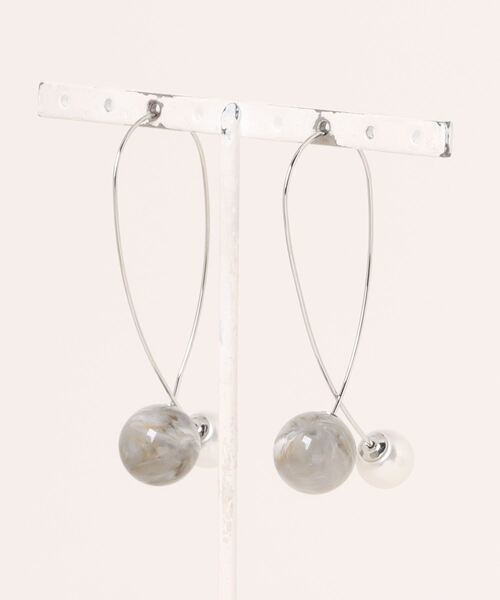 Three Four Time(スリーフォータイム)の「クロスパールキャッチピアス【結婚式/パーティ/フォーマル/デイリー】(ピアス(両耳用)・レディース・シルバー・FREE)」の7枚目の写真