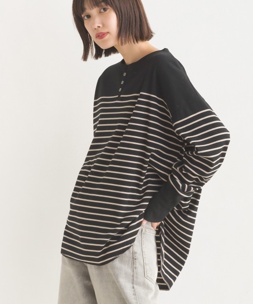 OMNES（オムネス）の「リブ裾ラウンドヘンリーネックプルオーバー（Tシャツ/カットソー・レディース・ブラック系その他/アイボリー/ブラック/グレー系その他/ホワイト系その他/ベージュ系その他/ホワイト系その他2/グレー/ベージュ×ブラック/ラベンダー・FREE）」の6枚目の写真